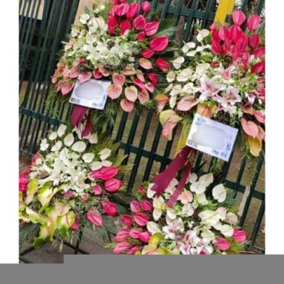 تاج گل برای افتتاحیه فروشگاه‌های لوازم تحریر 1659