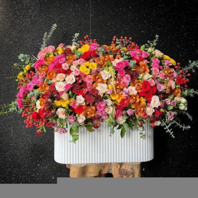 تحویل فوری دسته گل در برج پالادیوم 2797