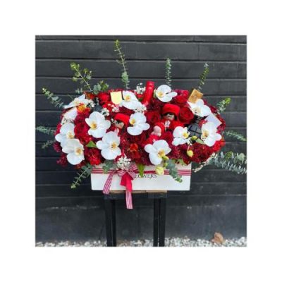 باکس گل مینیمالیستی و شیک برای مادر 4197