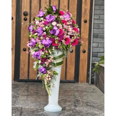 گلفروشی نزدیک تالار پذیرایی حیاط سبز 3447
