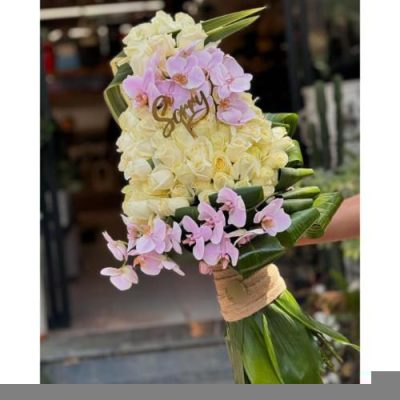 تحویل فوری دسته گل در اتوبان تهرانکرج 2329