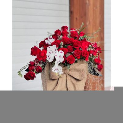 تحویل فوری دسته گل در پاساژ قائم 2485