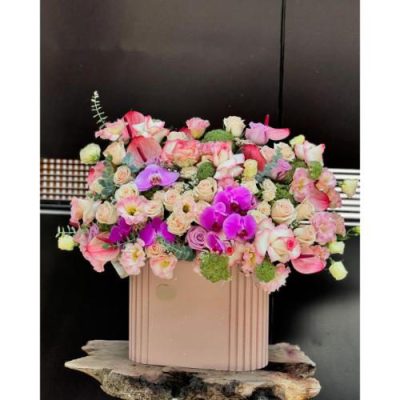 تحویل فوری دسته گل در مجموعه پالادیوم 2469
