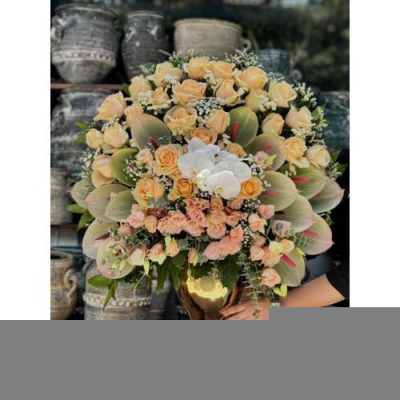 تحویل فوری دسته گل در مجتمع تجاری زندگی 2519
