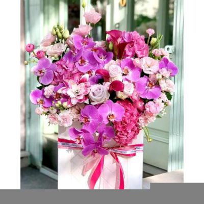 تحویل فوری دسته گل در پاساژ شهروند 2588