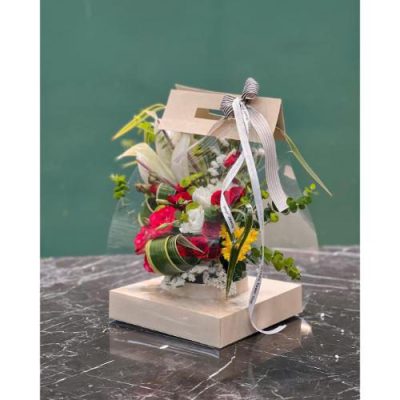 تحویل فوری دسته گل در مرکز تجاری گاندی 2959