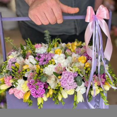 تحویل فوری دسته گل در شرکت لوازم خانگی هات پوینت 2976