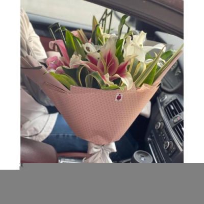 تحویل فوری دسته گل در گروه دارویی ایران دارو 3050