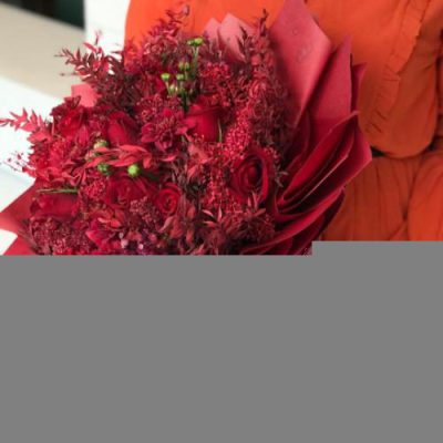 تحویل فوری دسته گل در شرکت لوازم صنعتی و برق ایران 3044