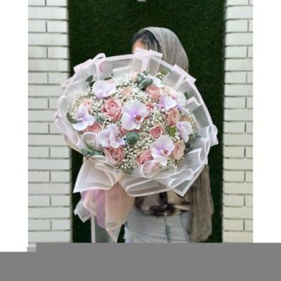 تحویل فوری دسته گل در برج سبا 2738