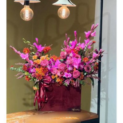 باکس گل آچیلا و پرنده بهشتی برای روز زن 4558