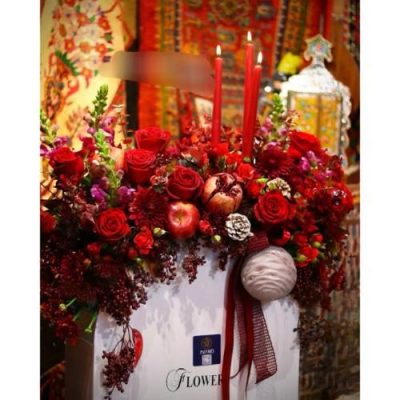 باکس گل شب یلدا با گل نرگس و گل رز مینیاتوری 4829