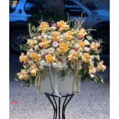 باکس گل طبیعی برای مادر بزرگ 4295