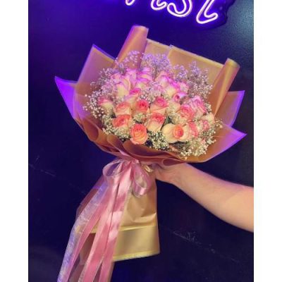 دسته گل شیک و زیبا برای زن دایی 4306