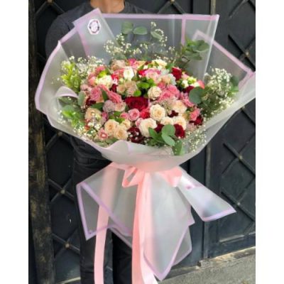 دسته گل شاد و رنگی برای دوست خانم 4315