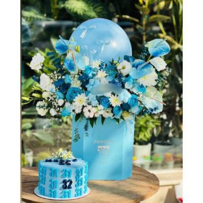 باکس گل هورتانسیا و آچیلا برای روز زن 4568