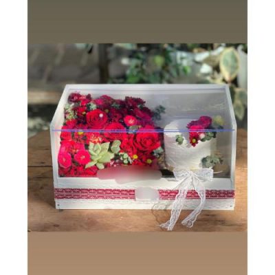 باکس گل هورتانسیا و استرلیتزیا برای روز زن 4562