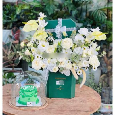 باکس گل بابونه و آنمون برای روز زن 4573