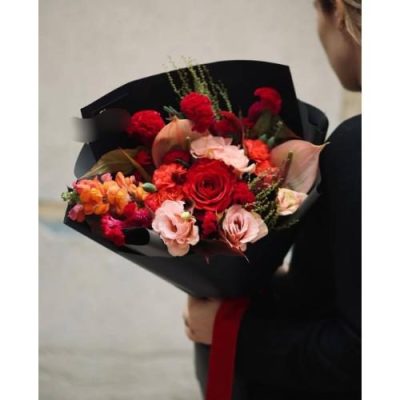 دسته گل شب یلدا برای تبریک به مادر عزیز 5030