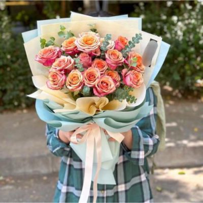 دسته گل زیبا برای زن عمو در روز زن 4321