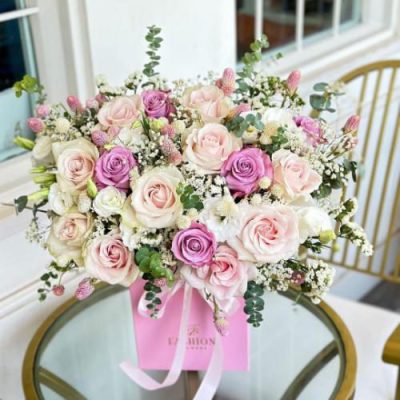 باکس گل فوق‌العاده برای دوست خانم در روز زن 4342