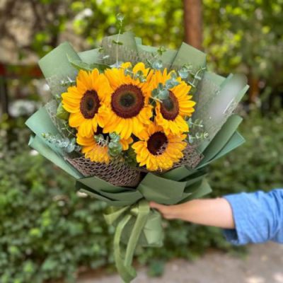 دسته گل شیک برای مادر عزیز در روز زن 4336