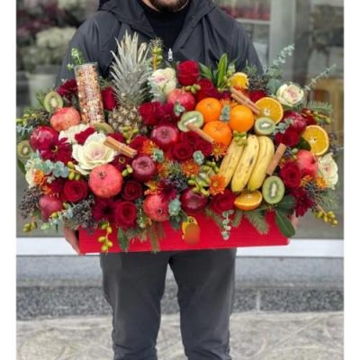 باکس گل شب یلدا با گل رز و گل نرگس 4827