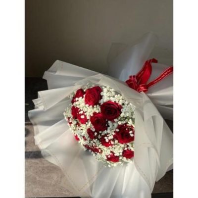 دسته گل شب یلدا با گل‌های لیسینتوس برای مرد 5036