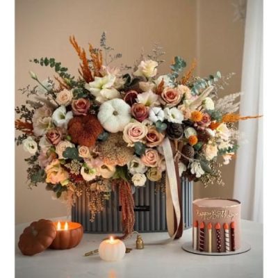باکس گل شب یلدا با گل‌های داودی و رز مینیاتوری 4863