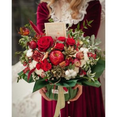 سبد گل شب یلدا با گل رز و گل‌های لیسینتوس 4854