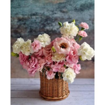 سبد گل بهاری برای مادر عزیز در روز زن 4702