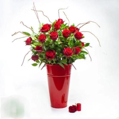باکس گل مخصوص ولنتاین با طراحی گل‌های طبیعی و شیک 5256