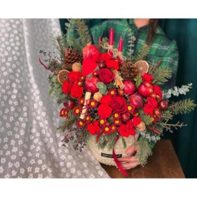 گل‌های رز قرمز در باکس شب یلدا برای شوهر عزیز 4886