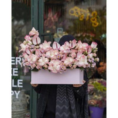 باکس گل ژیپسوفیلا و رز مینیاتوری برای روز زن 4611