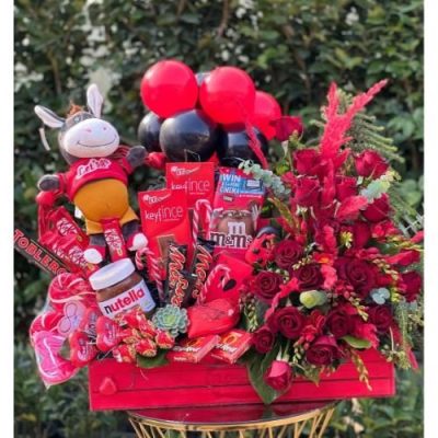 مجموعه گل و باکس ولنتاین برای بهترین هدیه 5236