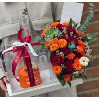 سبد گل شب یلدا برای مادر با گل‌های بهاری و آجیل 5075
