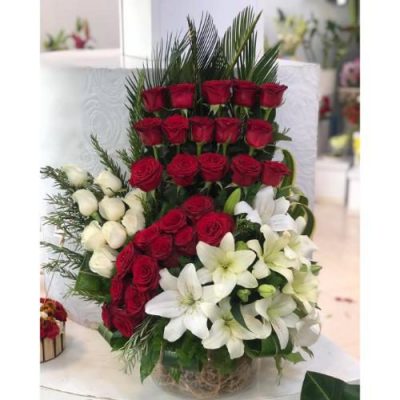 سبد گل رنگارنگ برای زن دایی در روز مادر 4724