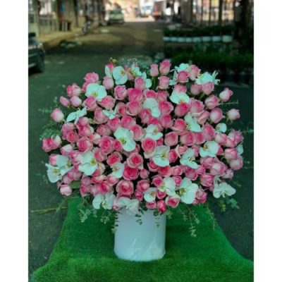 باکس گل نرگس و آفتابگردان برای روز زن 4375