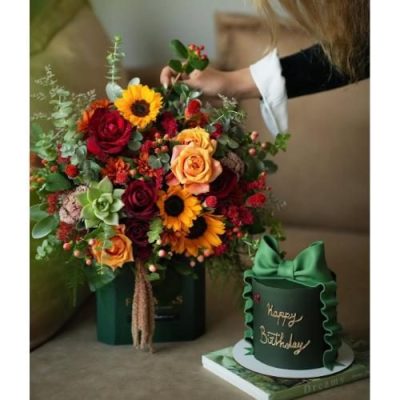 سبد گل به اندازه متوسط با گل‌های متنوع 5288