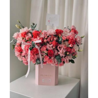 باکس گل داودی رنگارنگ برای روز زن 4392