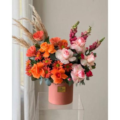باکس گل ورنیکا و ژربرا برای روز زن 4642