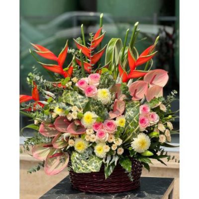 سبد گل گلایول و اوکالیپتوس برای روز مادر 4647