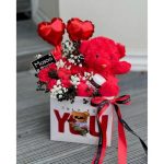 باکس گل ولنتاین با گل‌های رز و کالانکوئه 5347