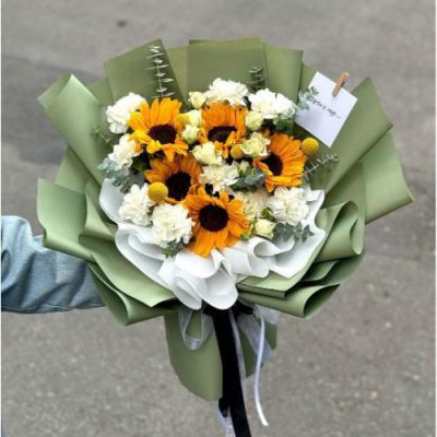 دسته گل گلایول و مخلصه برای روز مادر 4464