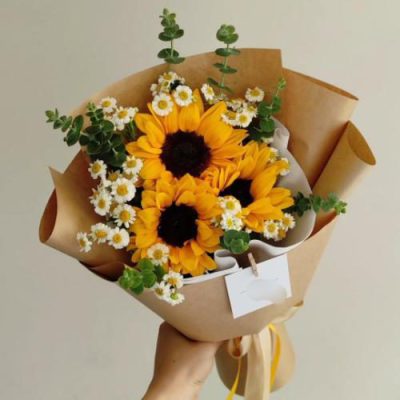 دسته گل اورینتال و ورنیکا برای روز مادر 4478