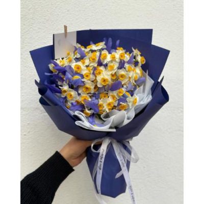 دسته گل گل عروس و گلایول برای روز زن 4492