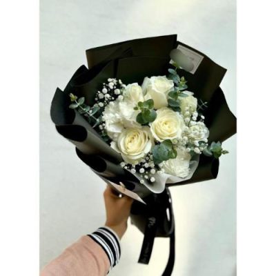 دسته گل آنمون و پرنده بهشتی برای روز زن 4535