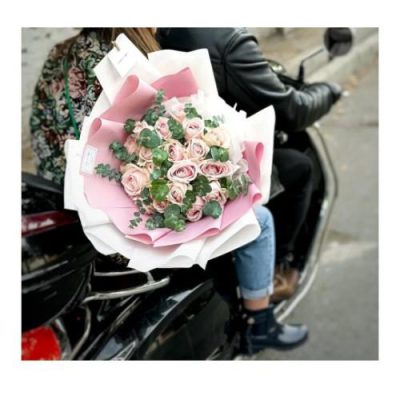 دسته گل استرلیتزیا و بابونه برای روز زن 4537