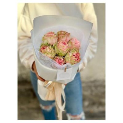 دسته گل استرلیتزیا و ژیپسوفیلا برای روز مادر 4540