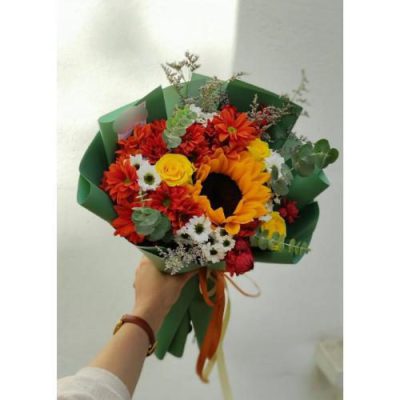 دسته گل بابونه و استرلیتزیا برای روز زن 4533